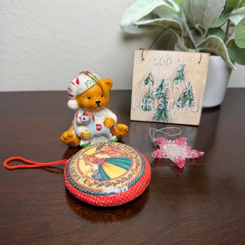 Vintage Christmas Ornament 4Pc Eight Maids A-Milking 1981 Bear‎ 2002 Wood Sign